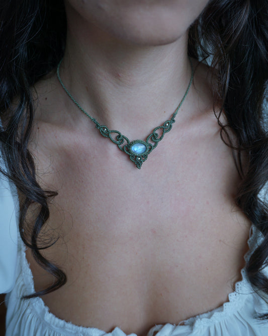 Collana Edera con Labradorite Bianca