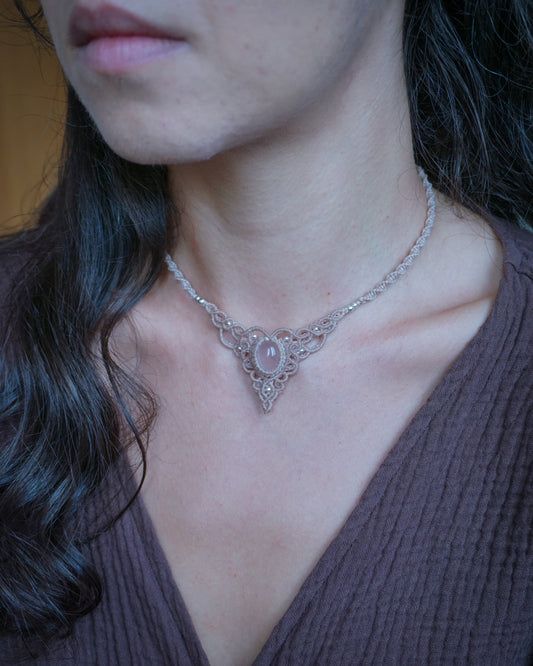 Collana Deuzia con Quarzo Rosa