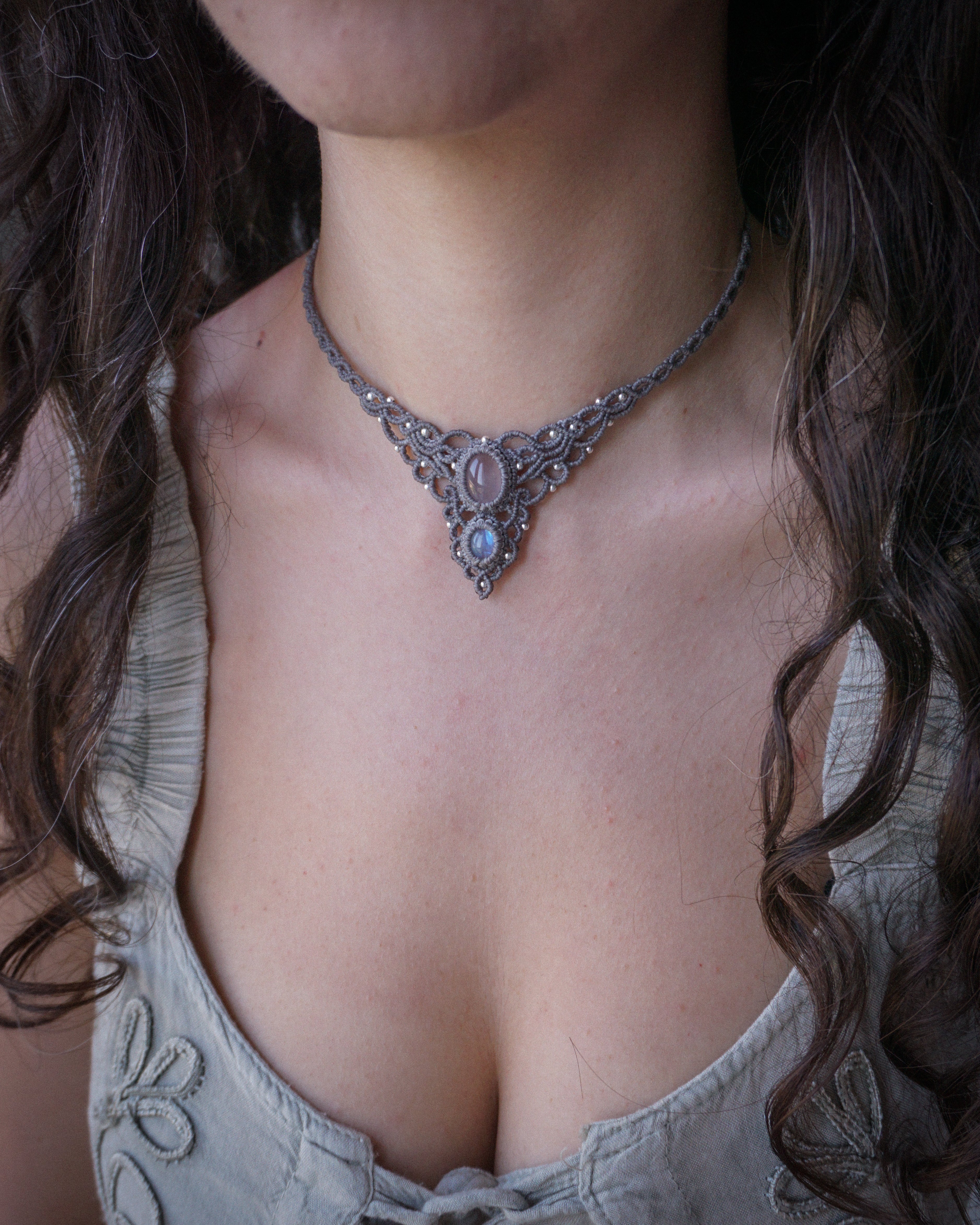 Collana Fresia con Quarzo Rosa e Labradorite Bianca