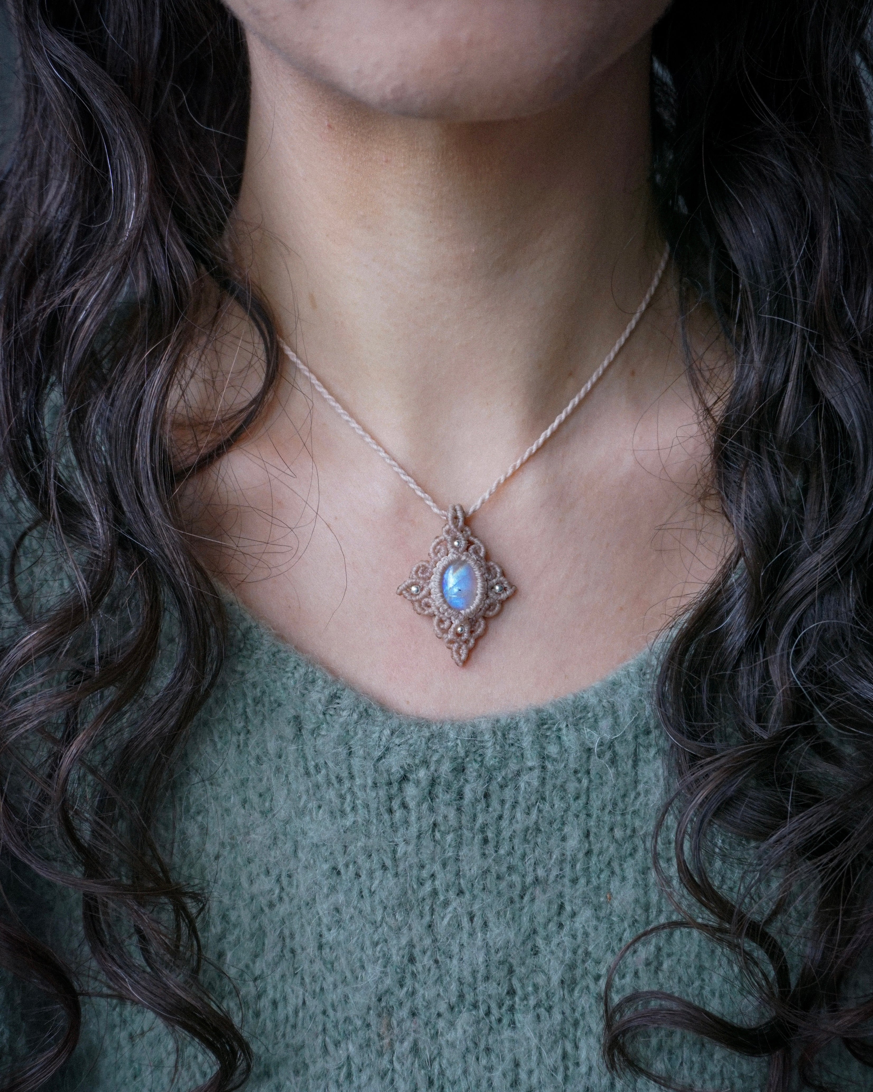 Collana Artemisia con Labradorite Bianca