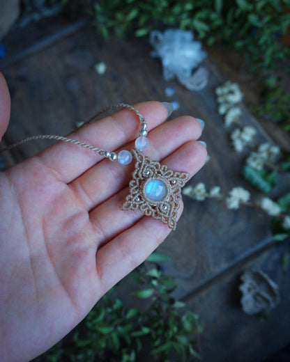 Collana Primula con Labradorite Bianca