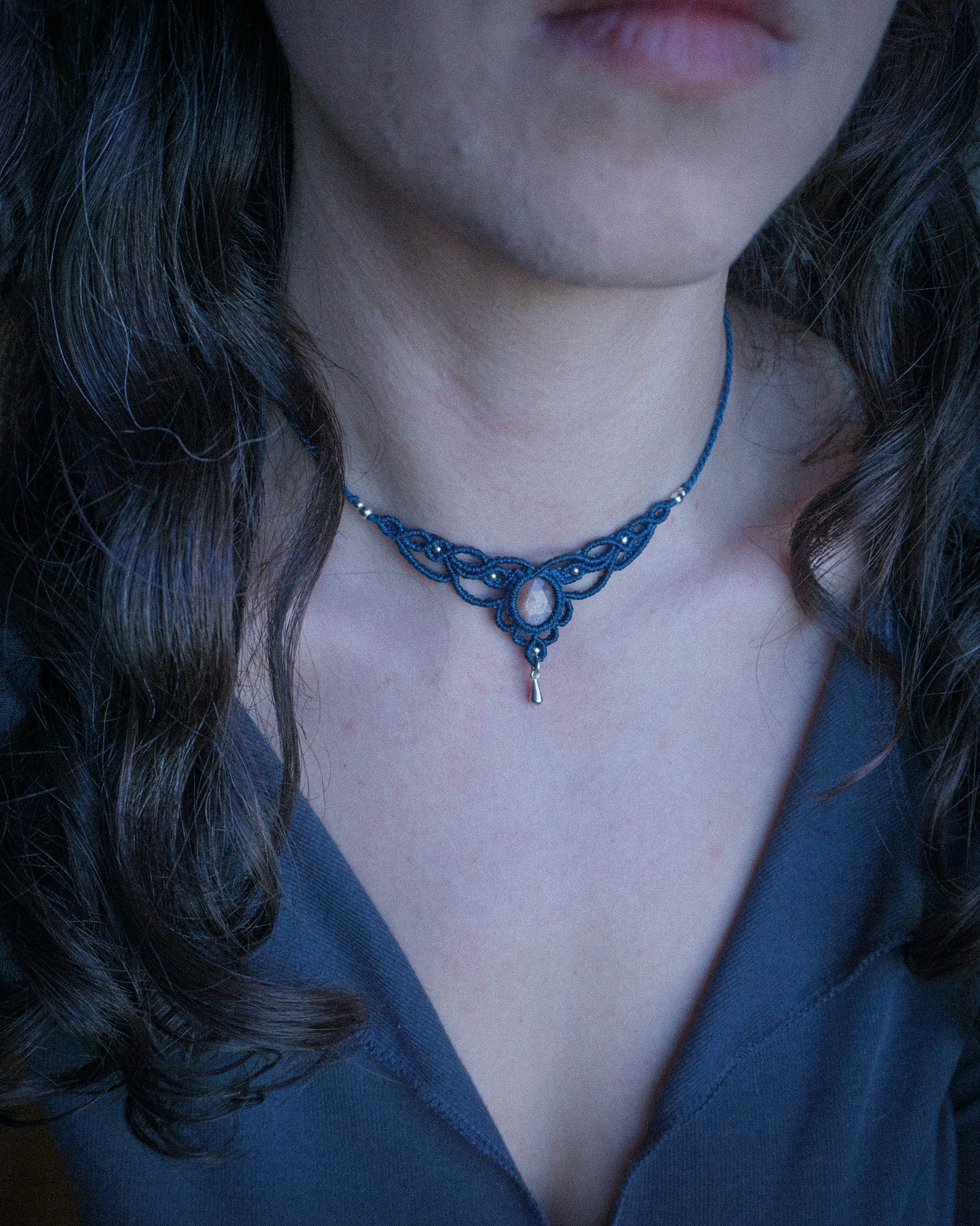 Collana Campanula con Adularia Pesca