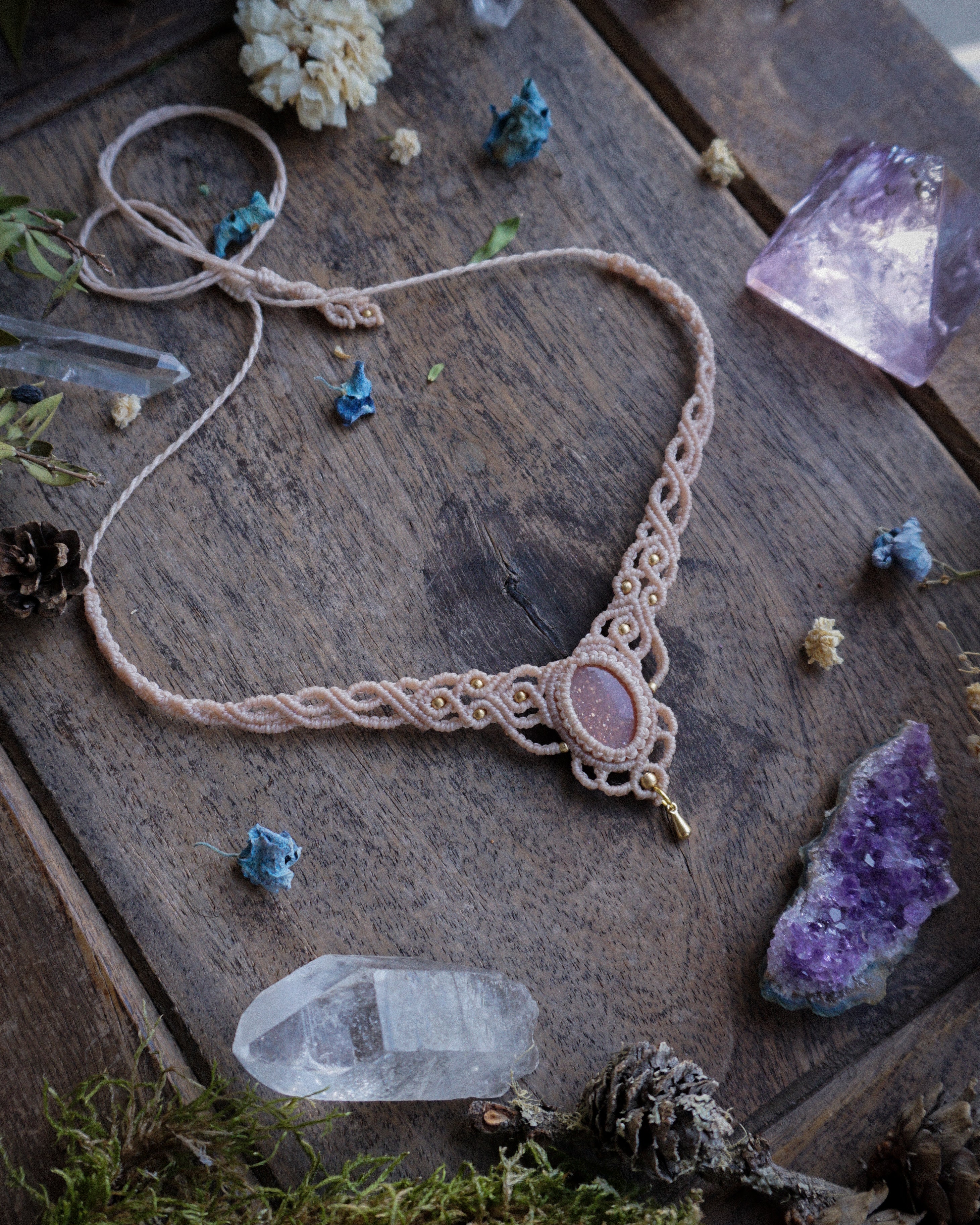 Collana Biancospino con Adularia Pesca