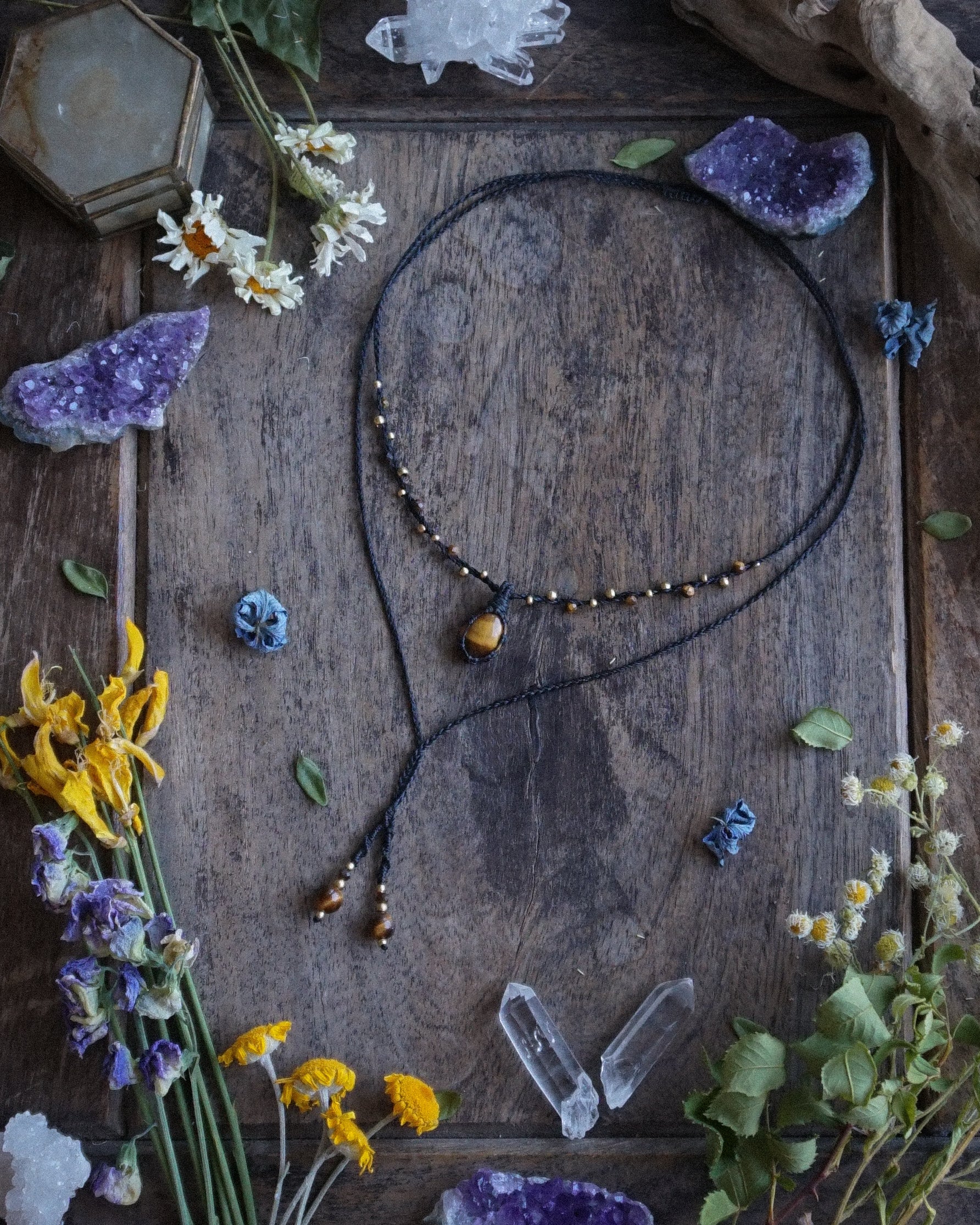 Collana Giglio con Occhio di Tigre