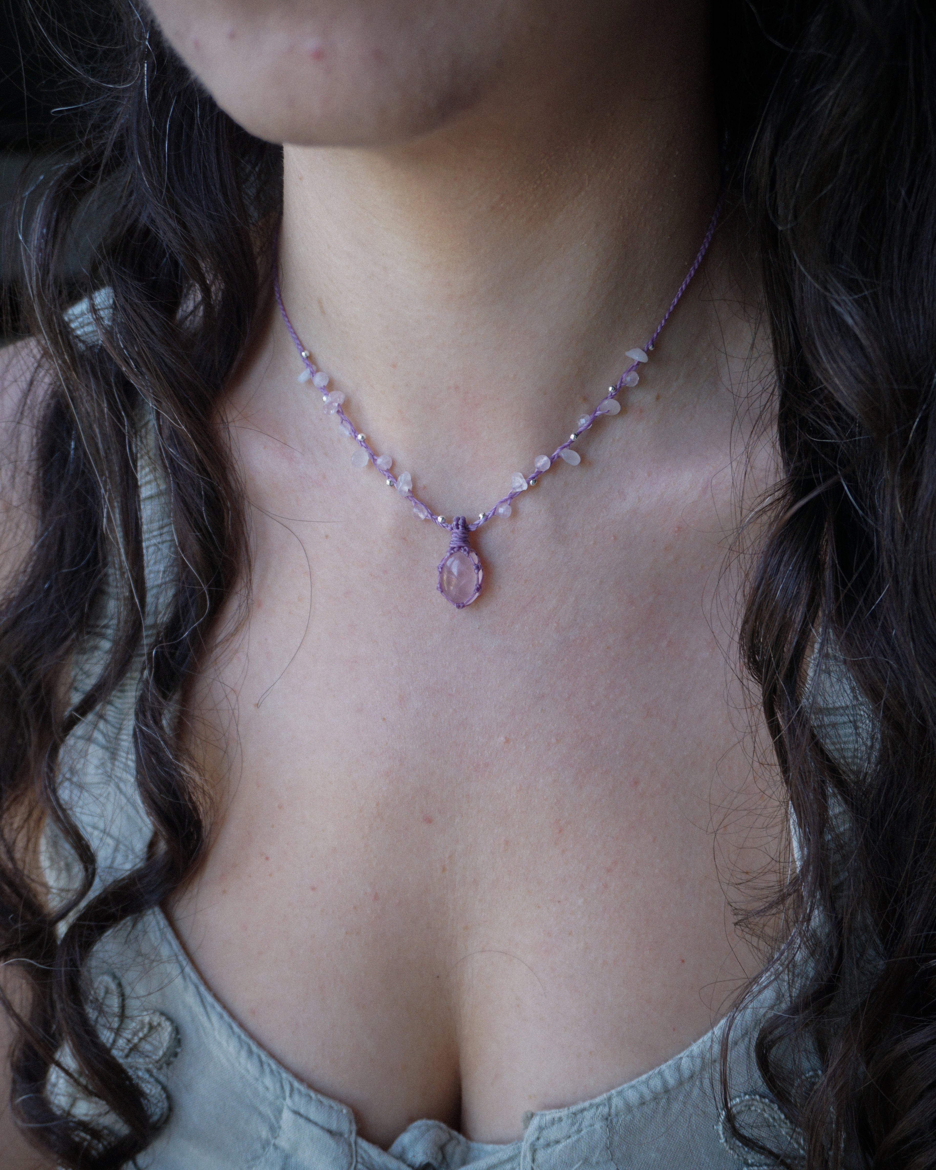 Collana Giglio con Quarzo Rosa