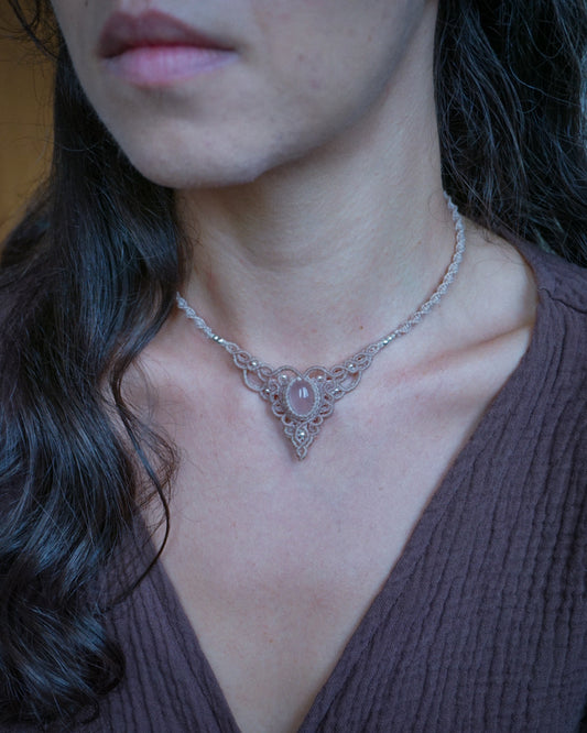 Collana Deuzia con Quarzo Rosa