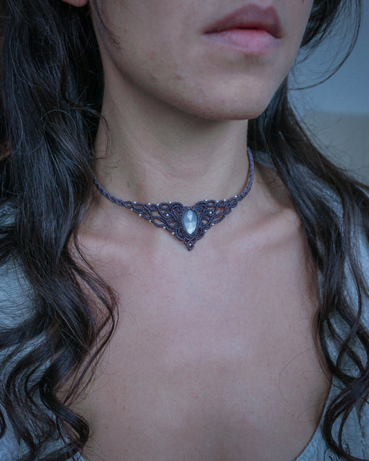 Collana Peonia con Adularia